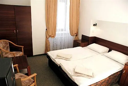 Hotel & Residence Royal Standard براغ 3*,