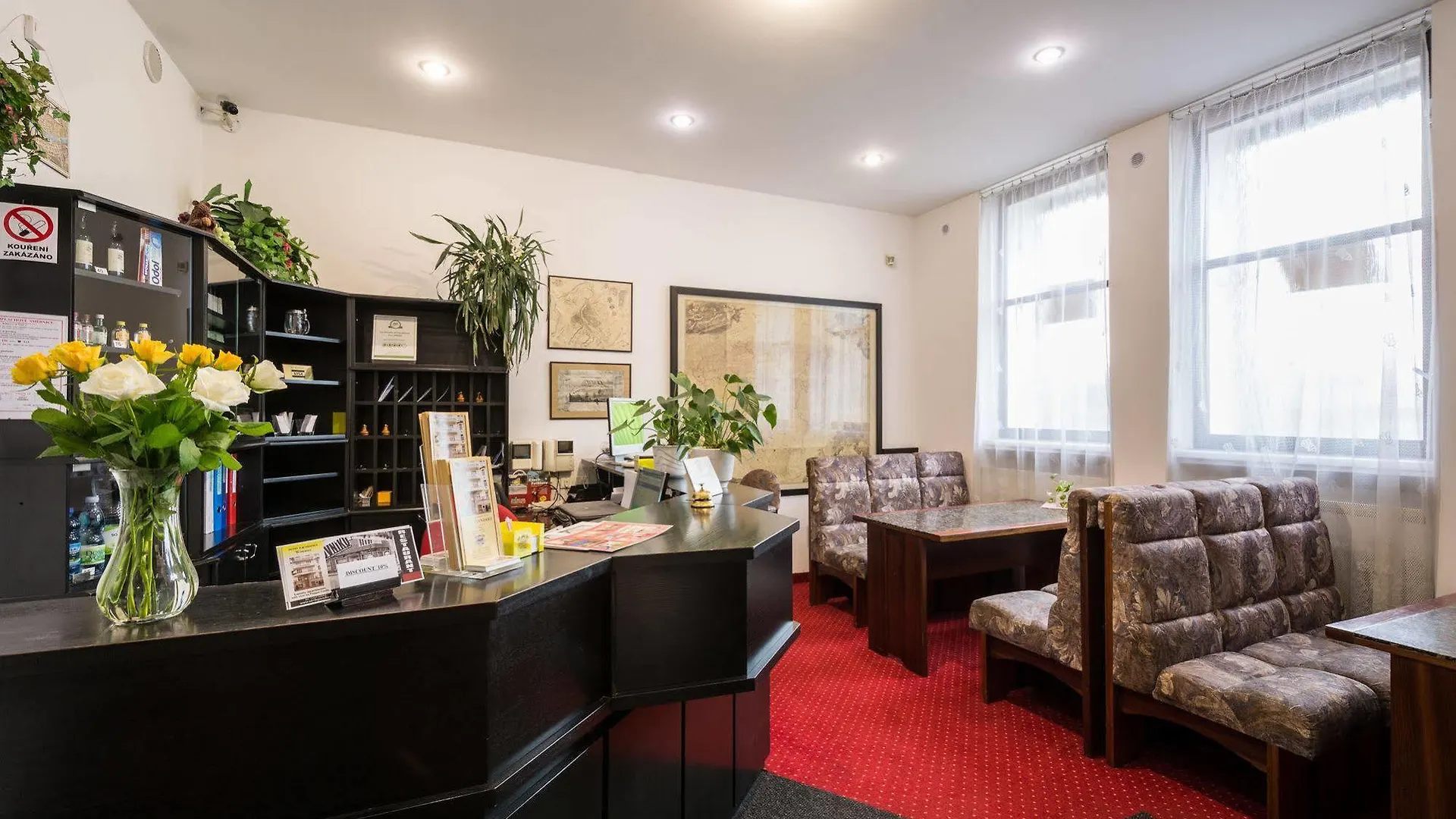 Hotel & Residence Royal Standard Prague 3*,